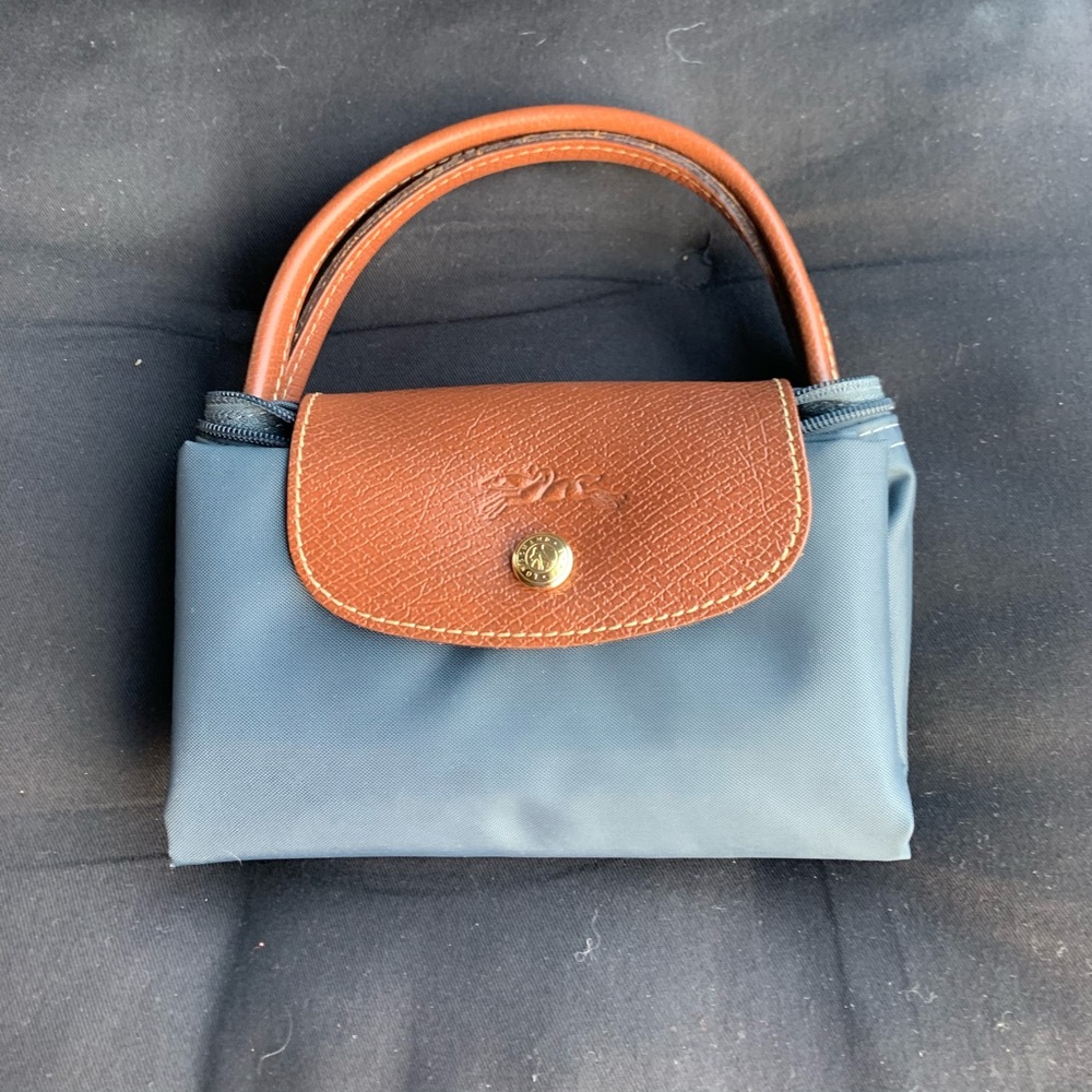 Longchamp purse